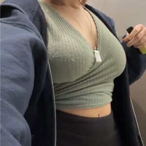 Stylish Green Ribbed Women's Top